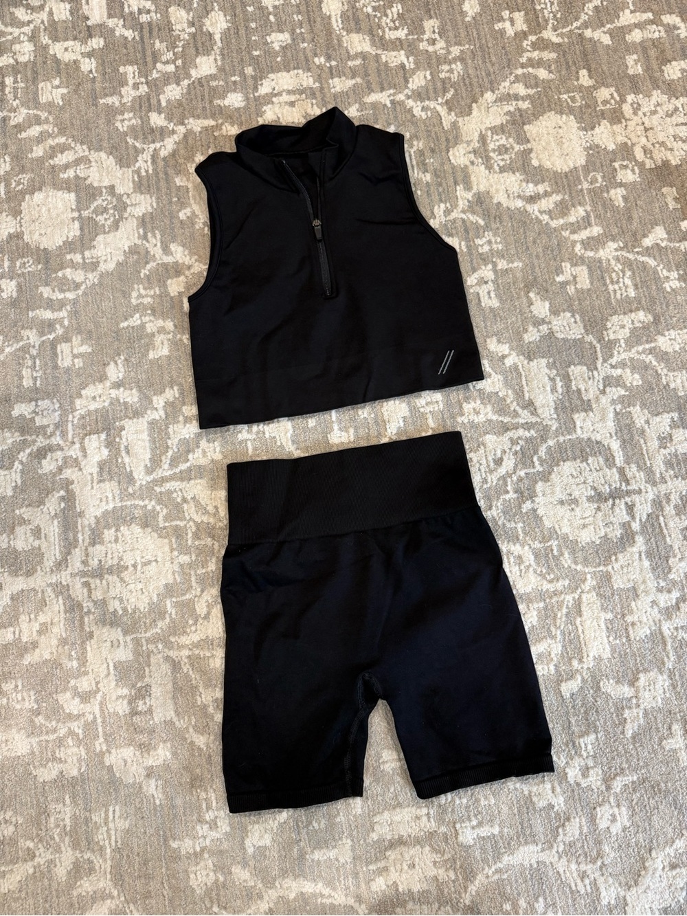 TALA Black Zip Cropped Vest & matching spandex shorts Set size small